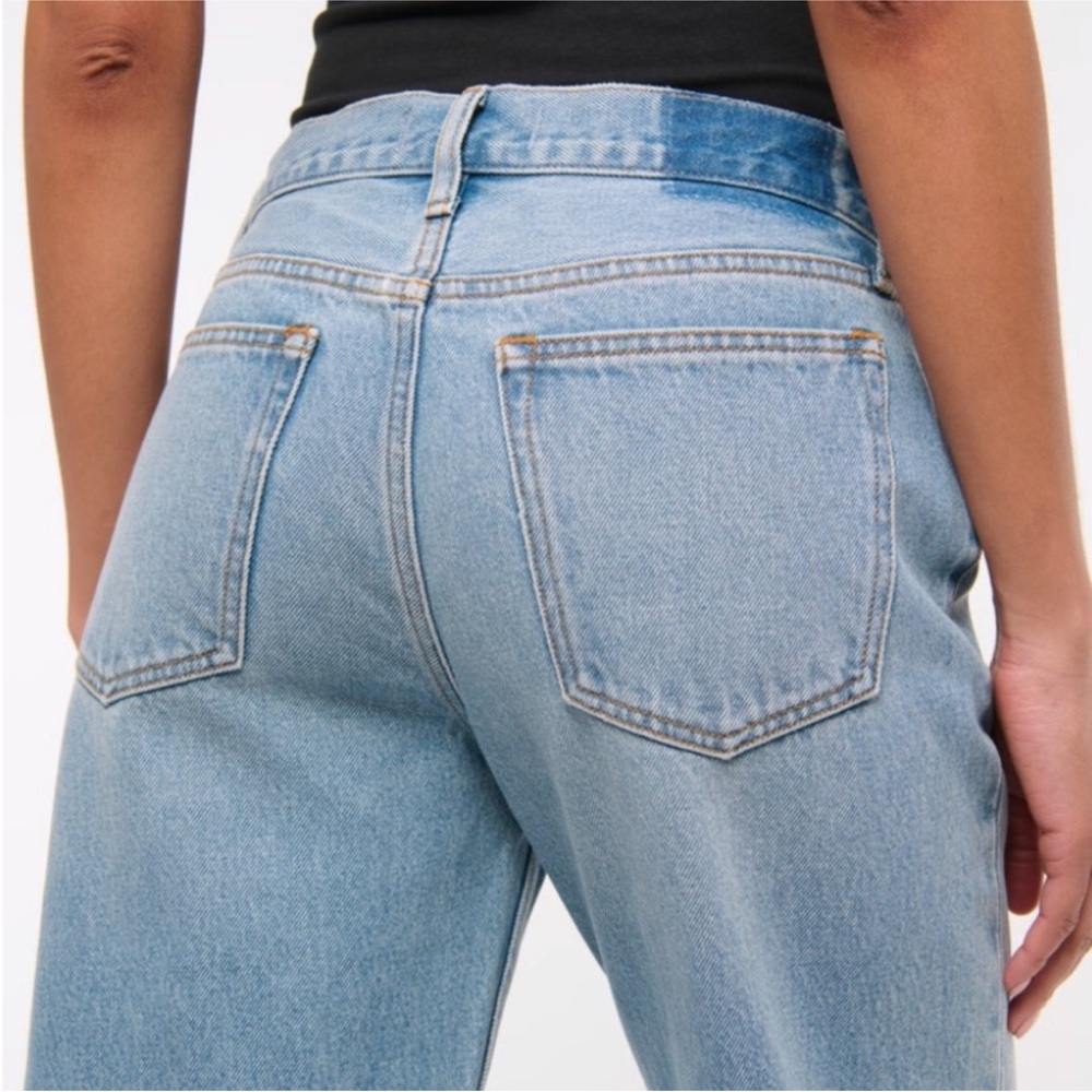 Abercrombie & Fitch Light Baggy Boot Mid-Rise Jeans 26 Short - Picture 2 of 6